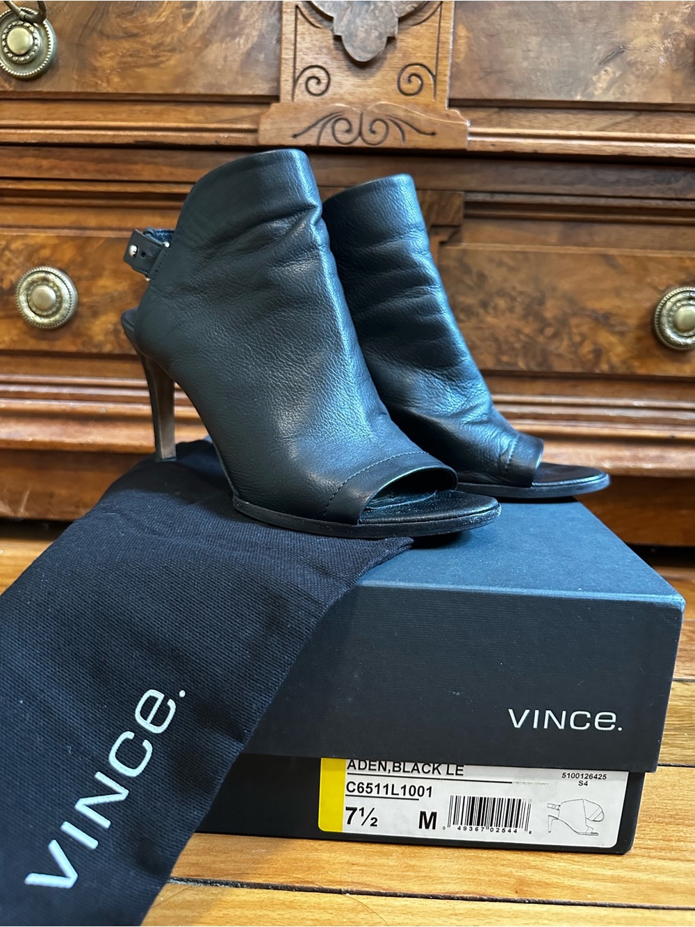 Vince Women's Black Aden Open-Toe Leather Slingback Heels 7.5. Made in Italy - Picture 5 of 5